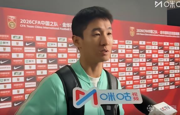 韦世豪:前几年跟泰国是互有攻守,这场全场压制只是缺进球