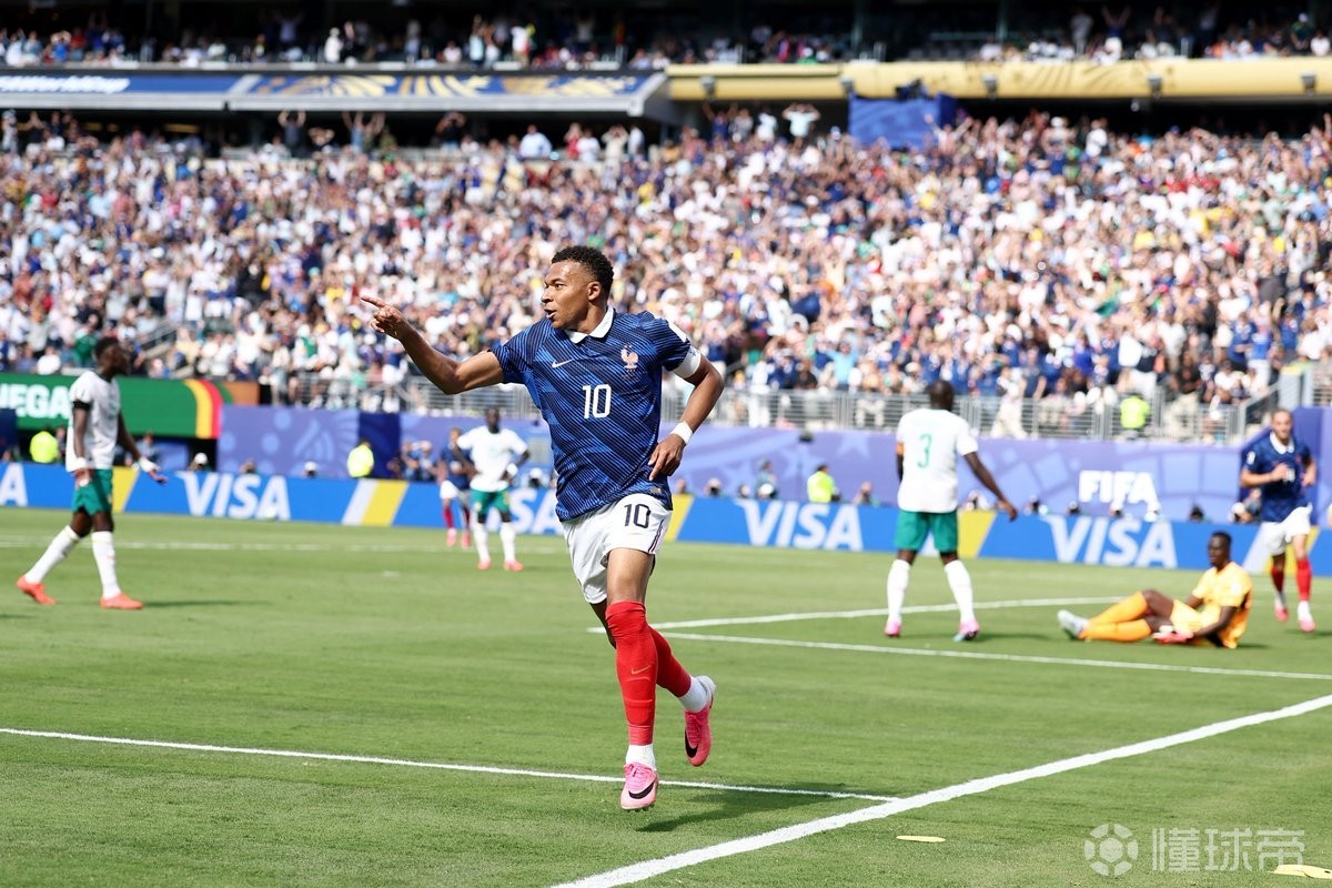 姆巴佩世界杯13球追平梅西、方丹,仅次于克洛泽、大罗和老穆勒
